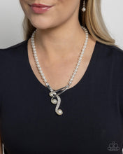 Load image into Gallery viewer, Paparazzi Jewelry Necklace Keep Getting Butterflies