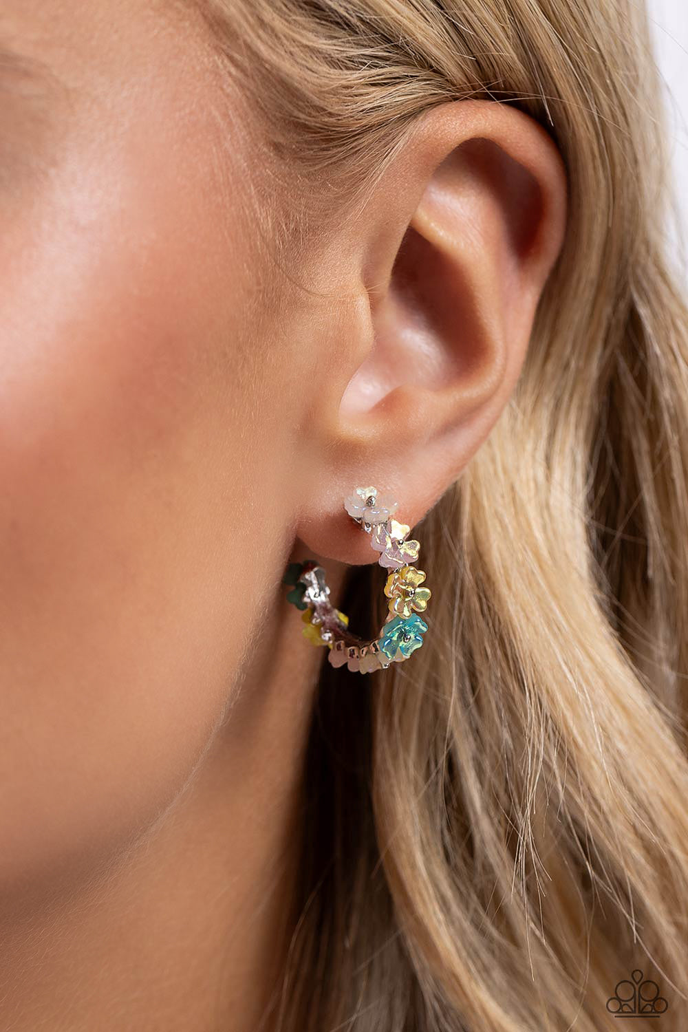 Paparazzi Jewelry Earrings Floral Focus - Multi