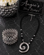 Load image into Gallery viewer, Paparazzi Jewelry Necklace Sincere Spiral