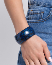 Load image into Gallery viewer, Paparazzi Jewelry Bracelet Radical Rendezvous - Blue