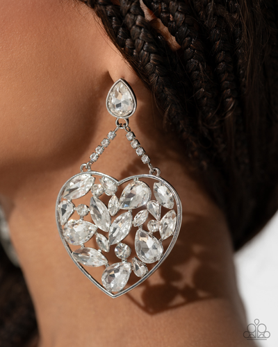 Paparazzi Jewelry Earrings Glittery Gait