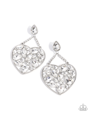 Load image into Gallery viewer, Paparazzi Jewelry Earrings Glittery Gait