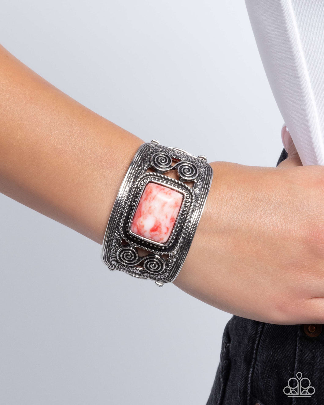 Paparazzi Jewelry Bracelet Rustic Reaction - Red