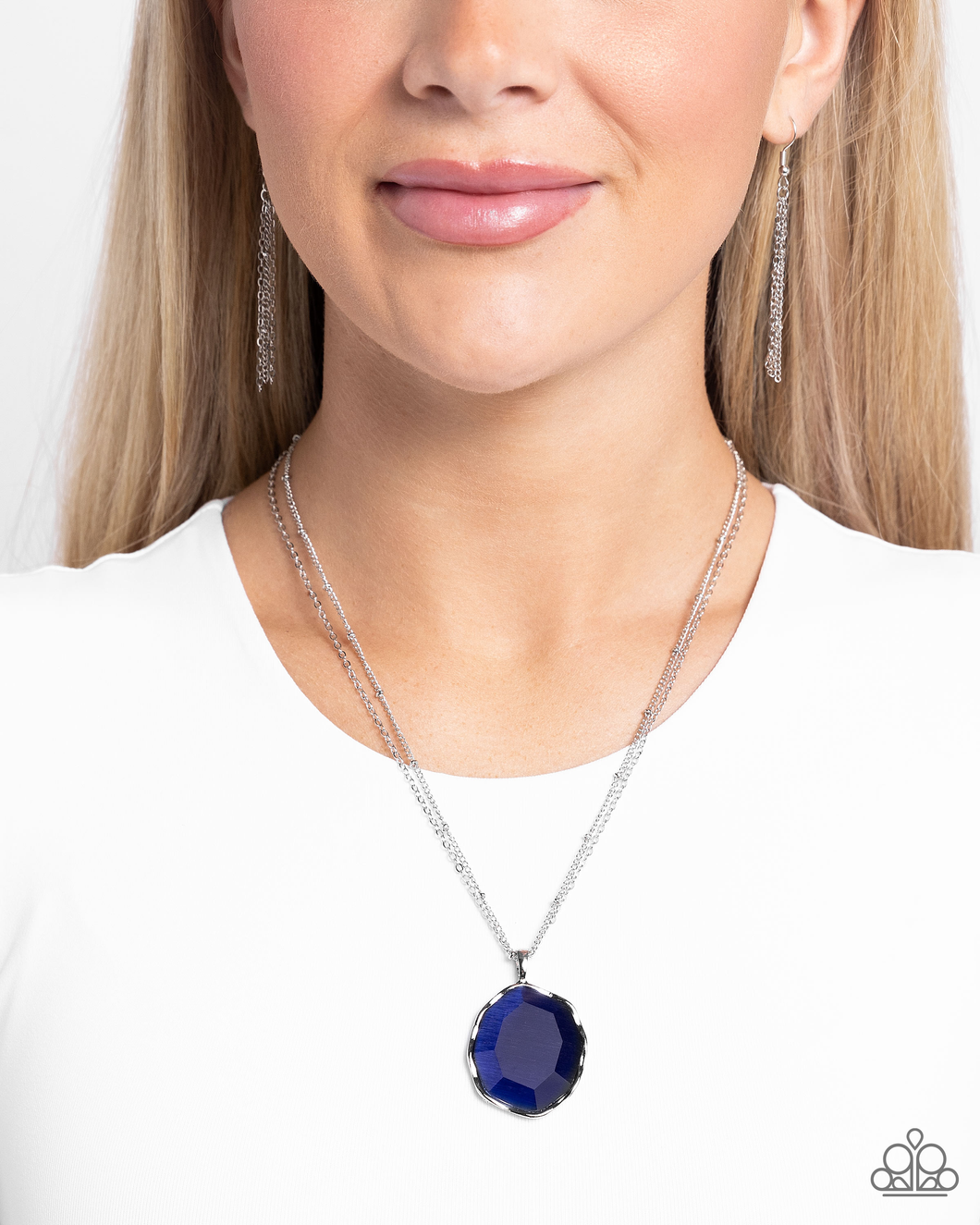 Paparazzi Jewelry Necklace Showstopping Season - Blue