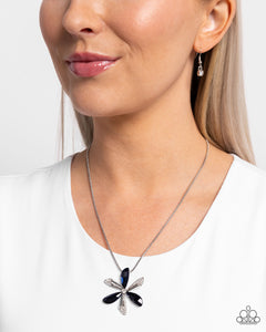 Papaprazzi Jewelry Necklace Potent Pattern