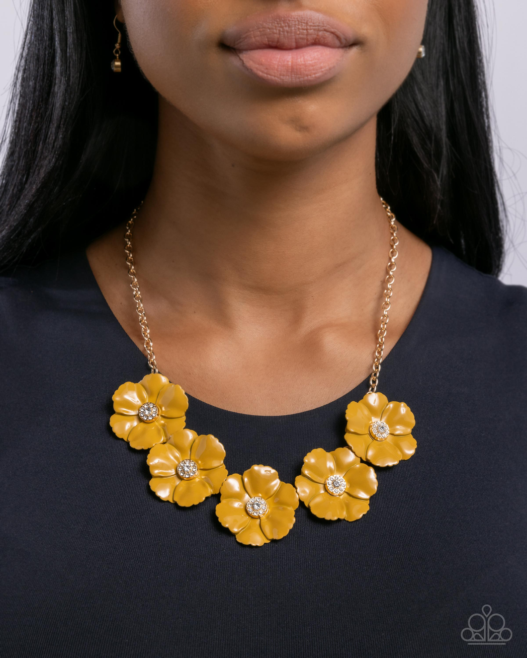 Paparazzi Jewelry Neck Floral Favor - Yellow