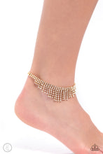 Load image into Gallery viewer, Paparazzi Jewelry Necklace Daring Décadence - Gold