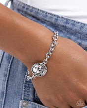 Load image into Gallery viewer, Paparazzi Jewelry Bracelet French Class - Silver