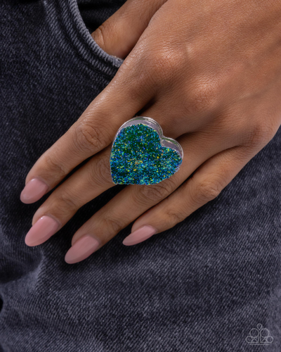 Paparazzi Jewelry Ring Loveable Legend - Green
