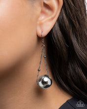 Load image into Gallery viewer, Paparazzi Jewelry Earrings Edgy Emphasis - Black
