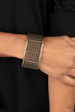 Load image into Gallery viewer, Paparazzi Jewelry Necklace Sandstone Solstice - Brass