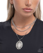 Load image into Gallery viewer, Paparazzi Jewelry Necklace Fitting In