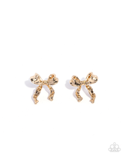 Load image into Gallery viewer, Paparazzi Jewelry Earrings Princess Treatment - Gold
