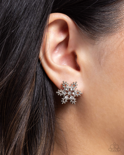 Paparazzi Jewelry Earrings Snowflake Spell - White