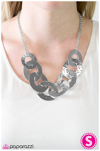 Paparazzi Jewelry Necklace Wonderfully Wicked - Silver