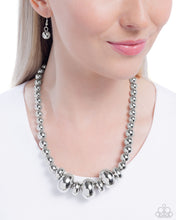 Load image into Gallery viewer, Paparazzi Jewelry Necklace Model Maverick