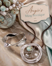Load image into Gallery viewer, Paparazzi Jewelry Fashion Fix Simply Santa Fe