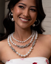 Load image into Gallery viewer, Paparazzi Jewelry Fashion Fix Fiercely 5th Avenue