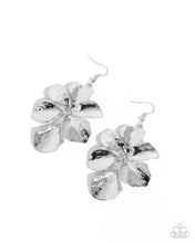 Load image into Gallery viewer, Paparazzi Jewelry Necklace Flourishing Fanfare