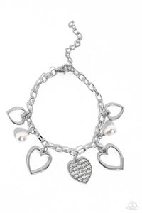 Paparazzi Jewelry Bracelet GLOW Your Heart - Gold