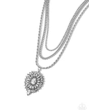 Load image into Gallery viewer, Paparazzi Jewelry Fashion Fix Fiercely 5th Avenue