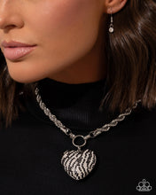 Load image into Gallery viewer, Paparazzi Jewelry Necklace Stripes Selfie/Striped Sentimental