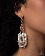 Load image into Gallery viewer, Paparazzi Jewelry Necklace Glossy Gala