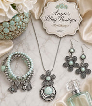 Load image into Gallery viewer, 3 Piece Paparazzi Jewelry Fashion Fix Simply Santa Fe 1122