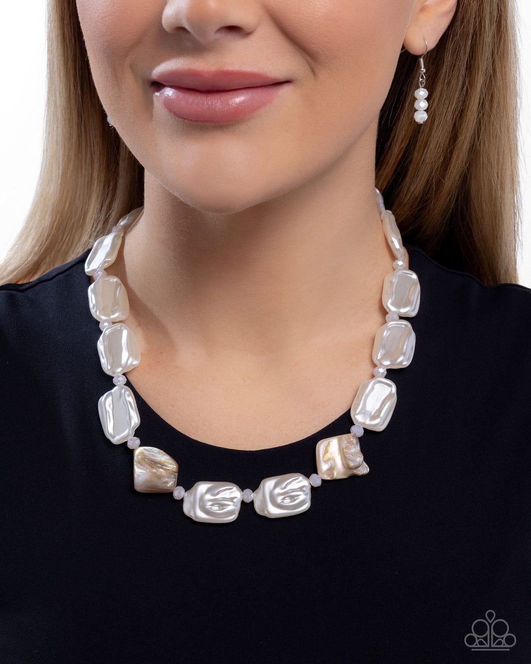 Paparazzi Jewelry Earrings Crimped Collage - White