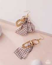 Load image into Gallery viewer, Paparazzi Jewelry Earrings Picnic Pizzazz - Brown