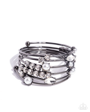 Load image into Gallery viewer, Paparazzi Jewelry Bracelet Showtime Sparkle