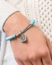 Load image into Gallery viewer, Paparazzi Jewelry Fashion Fix Simply Santa Fe