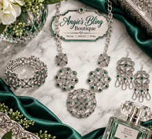 Load image into Gallery viewer, Paparazzi Jewelry Necklace Royally Romantic