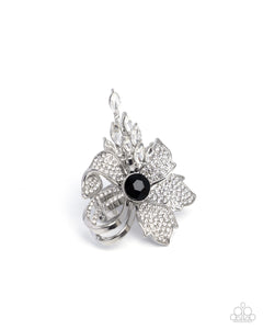 Paparazzi Jewelry Ring Blooming Broadcast - Black