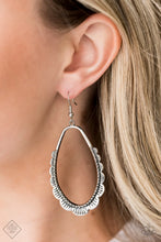 Load image into Gallery viewer, Paparazzi Jewelry Necklace Rio Rainfall
