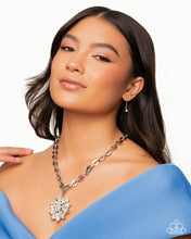 Load image into Gallery viewer, Paparazzi Jewelry Necklace Glamorous Garden