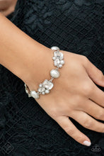 Load image into Gallery viewer, Paparazzi Jewelry Fashion Fix Fiercely 5th Avenue