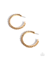 Load image into Gallery viewer, Paparazzi Jewelry Glowing Garland - Gold