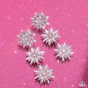 Paparazzi Jewelry Earrings Petaled Princess - Pink