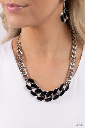 Paparazzi Jewelry Necklace CURB Craze