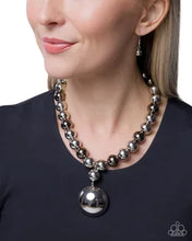 Load image into Gallery viewer, Paparazzi Jewelry Necklace Taking A Shine To - Silver
