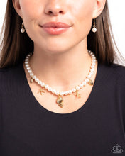 Load image into Gallery viewer, Paparazzi Jewelry Necklace Beachcomber Beauty &amp; Candidate Class Earrings