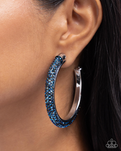 Paparazzi Jewelry Earrings Chiseled Crescendo