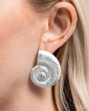 Load image into Gallery viewer, Paparazzi Jewelry Earrings Chill Conch