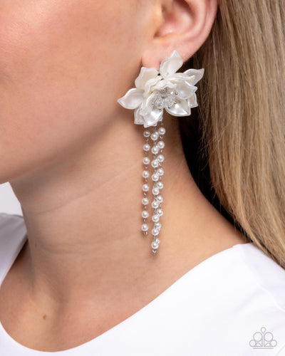 Paparazzi Jewelry Earrings Lotus Length