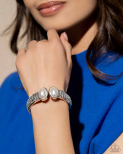 Load image into Gallery viewer, Paparazzi Jewelry Bracelet Balanced Brevity