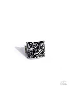 Paparazzi Jewelry Ring PAISLEY Talk - White