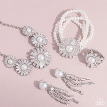 Load image into Gallery viewer, Paparazzi Jewelry Fashion Fix Fiercely 5th Avenue