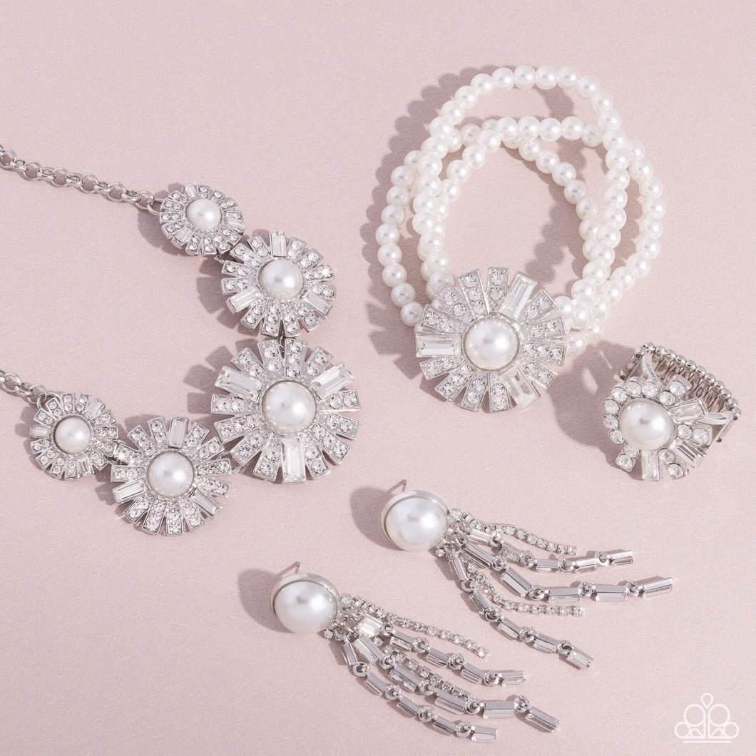 Paparazzi Jewelry Fashion Fix Fiercely 5th Avenue