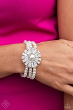 Load image into Gallery viewer, Paparazzi Jewelry Fashion Fix Fiercely 5th Avenue